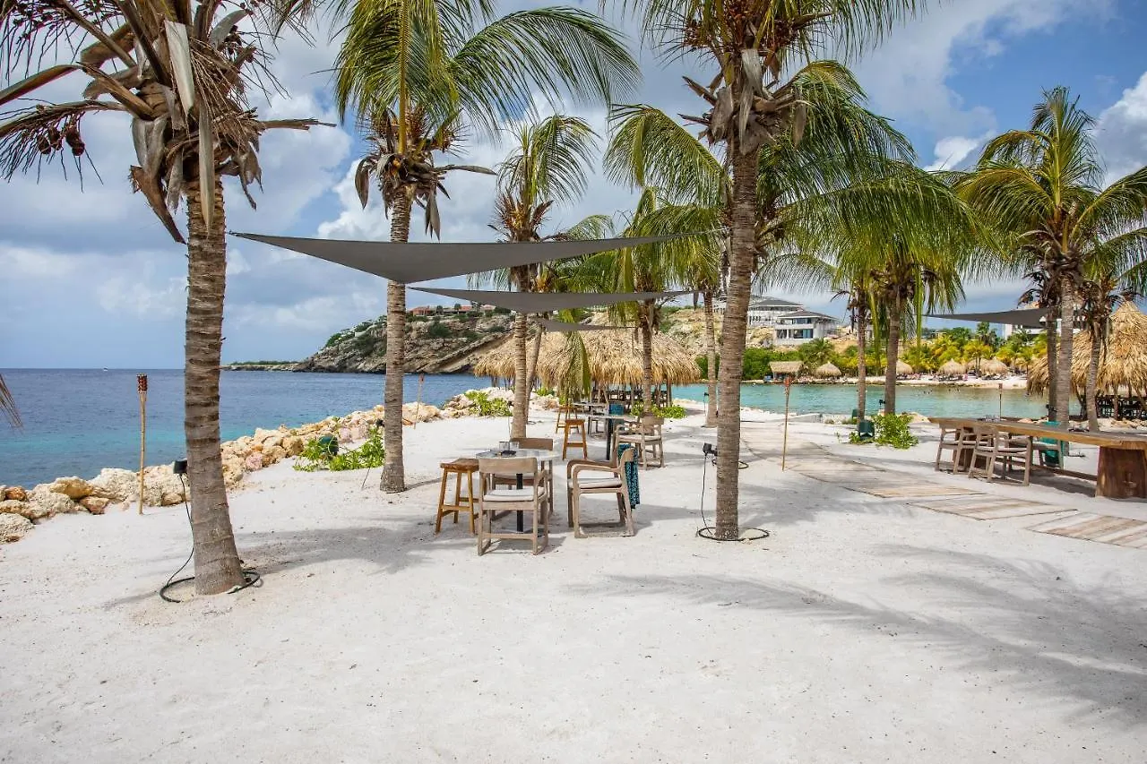 Blue Bay Villa'S 0*, Blue Bay